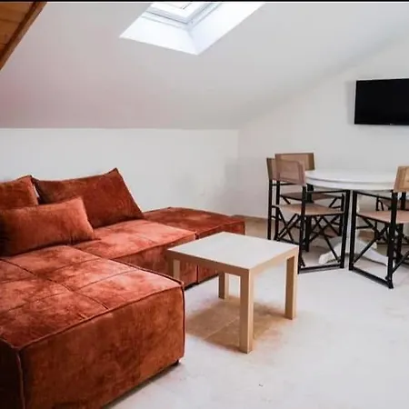 Complex In Guest house
