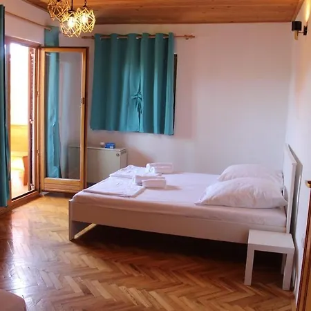 Complex In Guest house