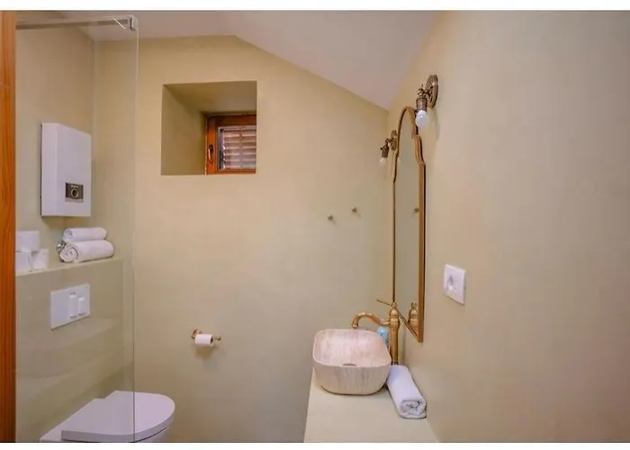 Complex In ピロヴァッツ