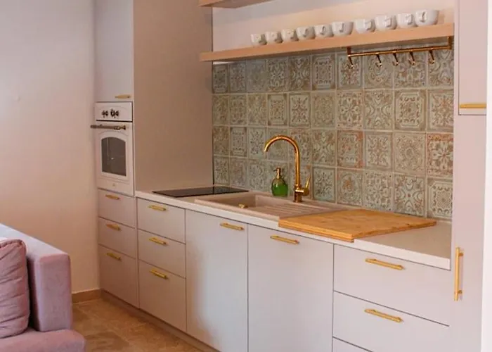 Complex In Penzion Pirovac